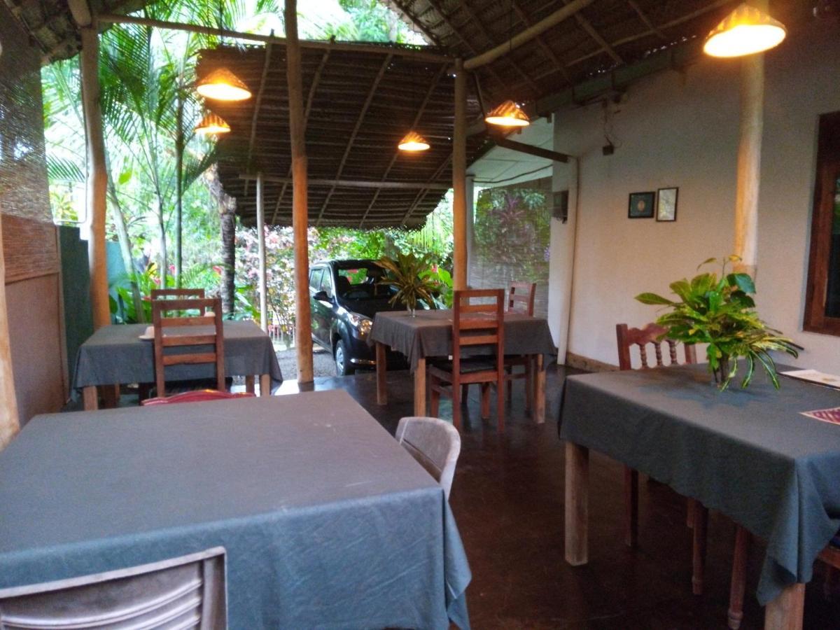 Sansala Guesthouse & Restaurant Tangalle Exterior photo
